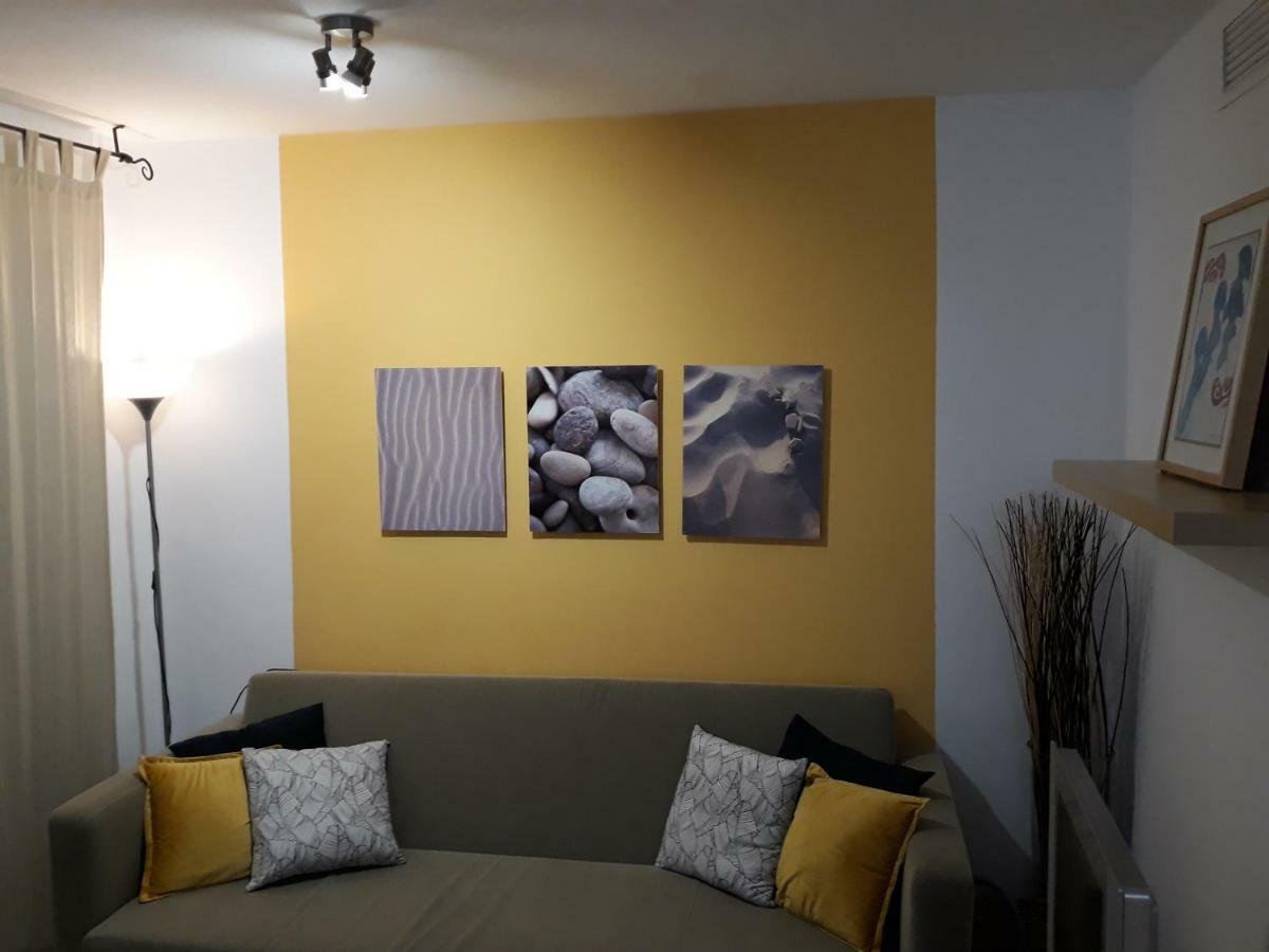 Апартаменты Apartamento Piedra Los Roncadores 2 Карбонерас Экстерьер фото